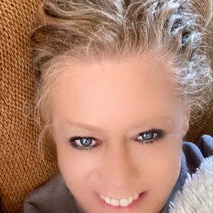 Meet your Posher, Christie